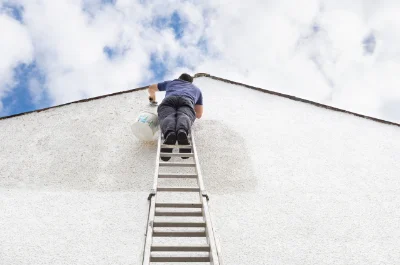 Peinture extérieure à Sagnes-et-Goudoulet — façades et ravalement